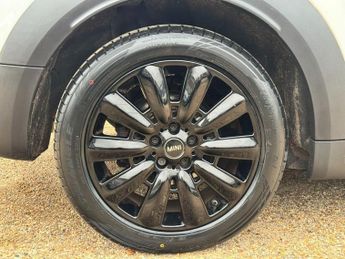 MINI COUNTRYMAN 1.5 Cooper SUV 5dr Petrol Auto Euro 6 (s/s) (136 ps)