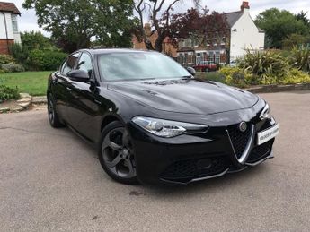 Alfa Romeo Giulia 2.0 TB VELOCE 4d 277 BHP