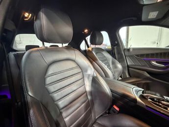 MERCEDES-BENZ C CLASS 2.0 C300 AMG Line Edition (Premium) Saloon 4dr Petrol G-Tronic+ 