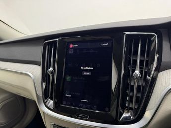 VOLVO V60 2.0 B4 MHEV Plus Estate 5dr Petrol Hybrid DCT Auto Euro 6 (s/s) 