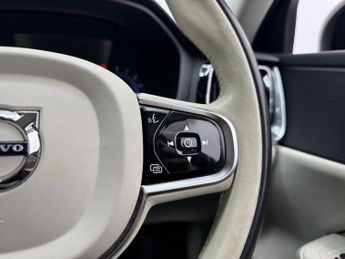 VOLVO V60 2.0 B4 MHEV Plus Estate 5dr Petrol Hybrid DCT Auto Euro 6 (s/s) 