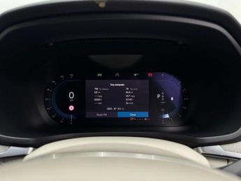 VOLVO V60 2.0 B4 MHEV Plus Estate 5dr Petrol Hybrid DCT Auto Euro 6 (s/s) 
