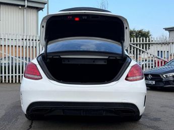 MERCEDES-BENZ C-CLASS 2.1 C220d AMG Line (Premium) Saloon 4dr Diesel G-Tronic+ Euro 6 