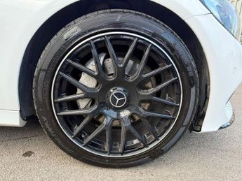 MERCEDES-BENZ C-CLASS 2.1 C220d AMG Line (Premium) Saloon 4dr Diesel G-Tronic+ Euro 6 