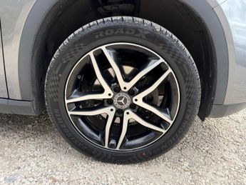 MERCEDES-BENZ GLA 1.6 GLA180 Urban Edition SUV 5dr Auto 