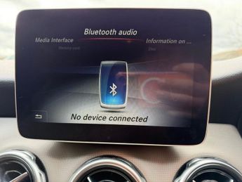 MERCEDES-BENZ GLA 1.6 GLA180 Urban Edition SUV 5dr Auto 