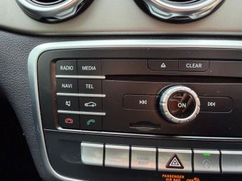 MERCEDES-BENZ GLA 1.6 GLA180 Urban Edition SUV 5dr Auto 