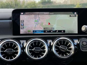 MERCEDES-BENZ A-CLASS 1.3 A 250 AMG Line Edition Premium E Auto 4dr