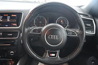 AUDI Q5 3.0 TDI V6 S line Plus SUV 5dr Diesel S Tronic quattro Euro 5 (s