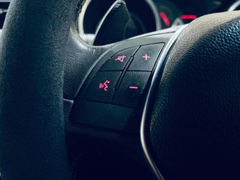 ALFA ROMEO GIULIETTA 2.0 JTDM-2 QV Line Hatchback 5dr Diesel TCT Euro 5 (s/s) (175 bh