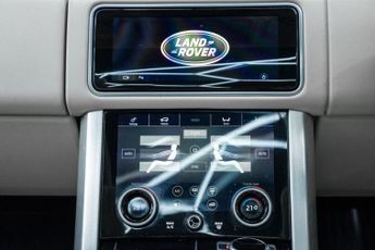 LAND ROVER RANGE ROVER 3.0 SD V6 Vogue SUV 5dr Diesel Auto 4WD Euro 6 (s/s) (275 ps)