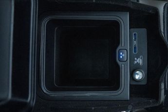 LAND ROVER RANGE ROVER 3.0 SD V6 Vogue SUV 5dr Diesel Auto 4WD Euro 6 (s/s) (275 ps)