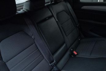 RENAULT ARKANA 1.6 E-TECH techno SUV 5dr Petrol Hybrid Auto Euro 6 (s/s) (145 p