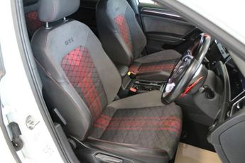 VOLKSWAGEN GOLF 2.0 TSI GTI TCR Hatchback 5dr Petrol DSG Euro 6 (s/s) (290 ps)