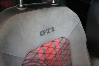 VOLKSWAGEN GOLF 2.0 TSI GTI TCR Hatchback 5dr Petrol DSG Euro 6 (s/s) (290 ps)