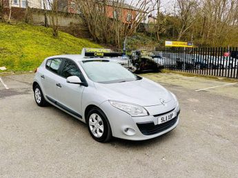 Renault Megane 1.6 16V Bizu Hatchback 5dr Petrol Manual Euro 5 (100 ps)