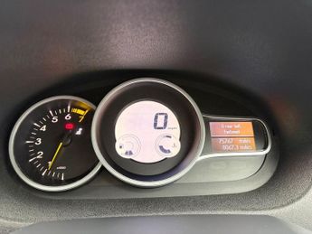 RENAULT MEGANE 1.6 16V Bizu Hatchback 5dr Petrol Manual Euro 5 (100 ps)