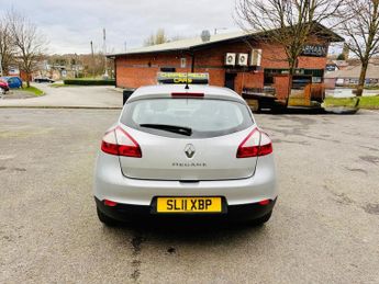 RENAULT MEGANE 1.6 16V Bizu Hatchback 5dr Petrol Manual Euro 5 (100 ps)