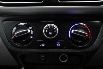 HYUNDAI I10 1.0 Premium Hatchback 5dr Petrol Auto Euro 6 (s/s) (67 ps)