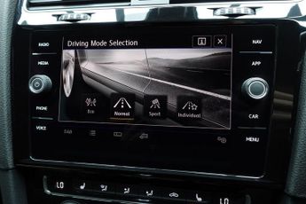 VOLKSWAGEN GOLF 2.0 TDI GTD Hatchback 5dr Diesel DSG Euro 6 (s/s) (184 ps)