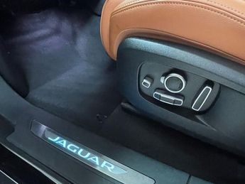 JAGUAR F-PACE 2.0 D200 MHEV R-Dynamic SE SUV 5dr Diesel Auto AWD Euro 6 (s/s) 