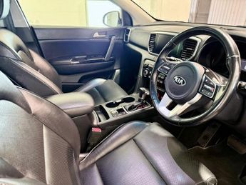 KIA SPORTAGE 2.0 CRDi EcoDynamics+ 4 SUV 5dr Diesel Hybrid Auto AWD Euro 6 (s