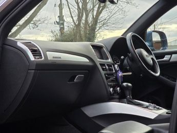 AUDI Q5 2.0 TDI S line Plus SUV 5dr Diesel S Tronic quattro Euro 5 (s/s)