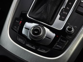 AUDI Q5 2.0 TDI S line Plus SUV 5dr Diesel S Tronic quattro Euro 5 (s/s)