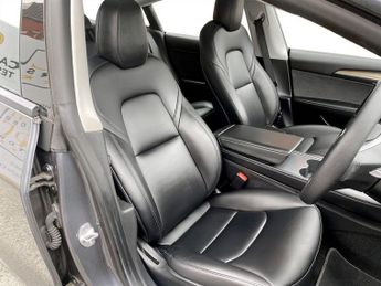 TESLA Model 3 Standard Range Plus Saloon 4dr Electric Auto RWD (241 bhp)