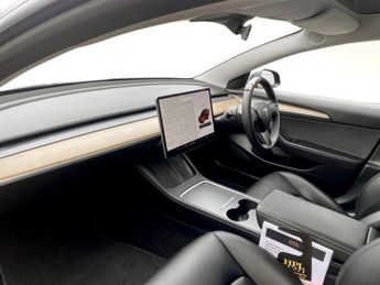 TESLA Model 3 Standard Range Plus Saloon 4dr Electric Auto RWD (241 bhp)
