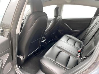 TESLA Model 3 Standard Range Plus Saloon 4dr Electric Auto RWD (241 bhp)