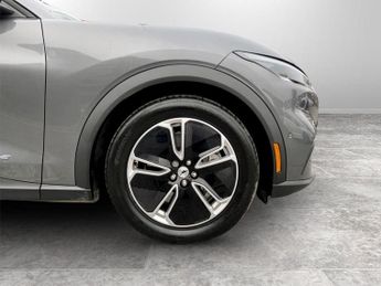 FORD MUSTANG MACH-E Standard Range 72kWh Select SUV 5dr Electric Automatic (269 ps)