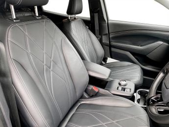 FORD MUSTANG MACH-E Standard Range 72kWh Select SUV 5dr Electric Automatic (269 ps)