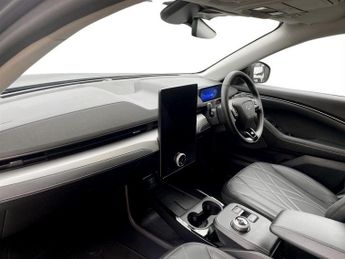 FORD MUSTANG MACH-E Standard Range 72kWh Select SUV 5dr Electric Automatic (269 ps)