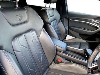 AUDI E-TRON 50 Black Edition Sportback 5dr Electric Auto quattro 71.2kWh (11