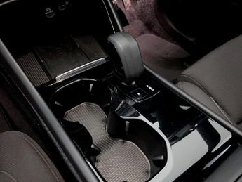 VOLVO XC40 Recharge 69kWh Plus SUV 5dr Electric Auto (231 ps)