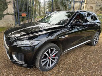 Jaguar F-Pace 3.0 D300 V6 S SUV 5dr Diesel Auto AWD Euro 6 (s/s) (300 ps)