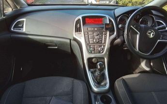 VAUXHALL ASTRA 2.0 CDTi ecoFLEX SRi Hatchback 5dr Diesel Manual Euro 5 (s/s) (1