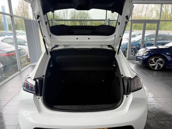 PEUGEOT 208 1.2 PureTech Allure Premium + Hatchback 5dr Petrol EAT Euro 6 (s