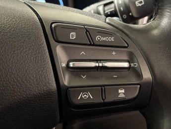 HYUNDAI KONA 64kWh Premium SUV 5dr Electric Auto (10.5kW Charger) (204 ps)