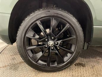 SKODA KAROQ 1.6 TDI SE L SUV 5dr Diesel DSG Euro 6 (s/s) (115 ps)