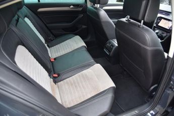 VOLKSWAGEN PASSAT 1.5 TSI EVO GT Saloon 4dr Petrol DSG Euro 6 (s/s) (150 ps)