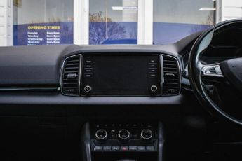 SKODA KAROQ 1.5 TSI ACT SE L SUV 5dr Petrol DSG Euro 6 (s/s) (150 ps)