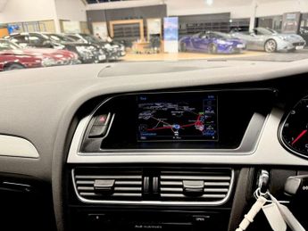 AUDI A4 ALLROAD 2.0 TDI Sport Estate 5dr Diesel S Tronic quattro Euro 5 (s/s) (1