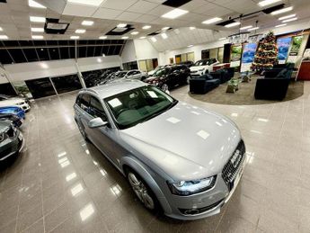 AUDI A4 ALLROAD 2.0 TDI Sport Estate 5dr Diesel S Tronic quattro Euro 5 (s/s) (1
