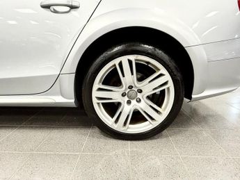 AUDI A4 ALLROAD 2.0 TDI Sport Estate 5dr Diesel S Tronic quattro Euro 5 (s/s) (1