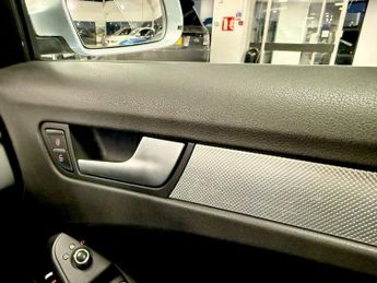 AUDI A4 ALLROAD 2.0 TDI Sport Estate 5dr Diesel S Tronic quattro Euro 5 (s/s) (1