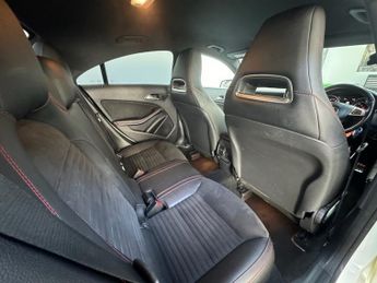 MERCEDES-BENZ CLA 2.1 CLA220d AMG Line Coupe 4dr Diesel 7G-DCT 4MATIC Euro 6 (s/s)