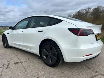 TESLA Model 3 (Dual Motor) Long Range Saloon 4dr Electric Auto 4WDE (346 ps)