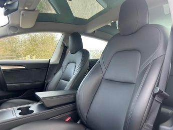 TESLA Model 3 (Dual Motor) Long Range Saloon 4dr Electric Auto 4WDE (346 ps)